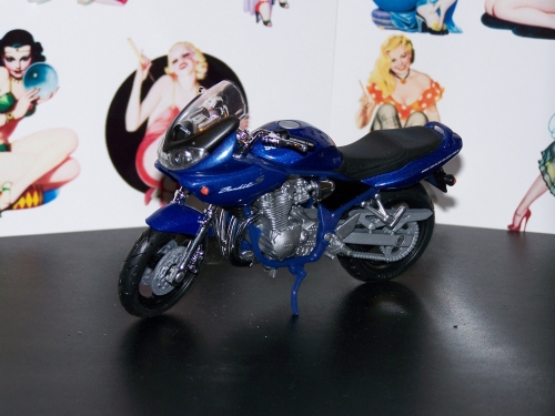 Suzuki - Bandit 600 S - Bleu